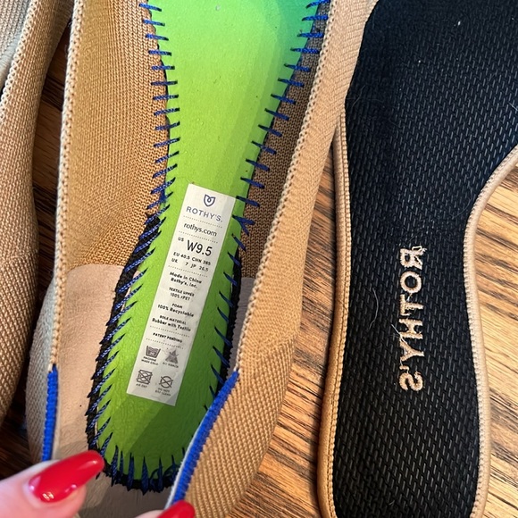 Black and Tan Like New the Point Rothy’s - Picture 5 of 7